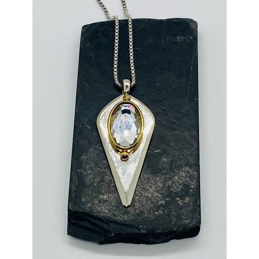 Henri Bendel Pendent Necklace Geometric Pendant Silver Tone Box Chain 30+ Inches